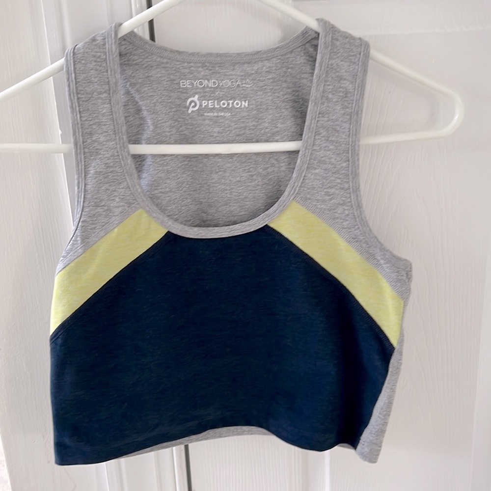 Peloton - by Beyond Yoga Sports Bra